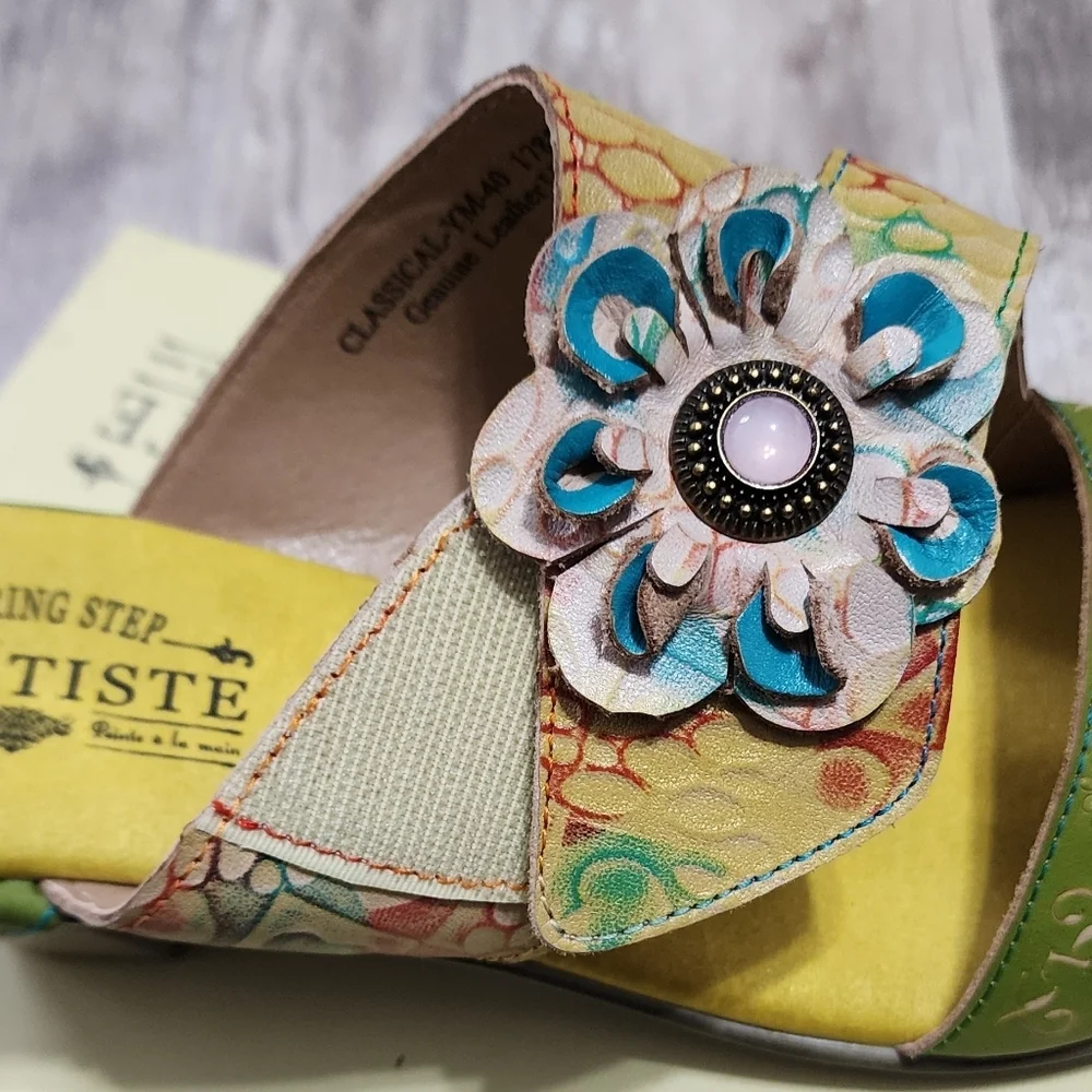 L’Artiste by Spring Step Classical Leather Flower Wedge Sandals Comfort Size 9